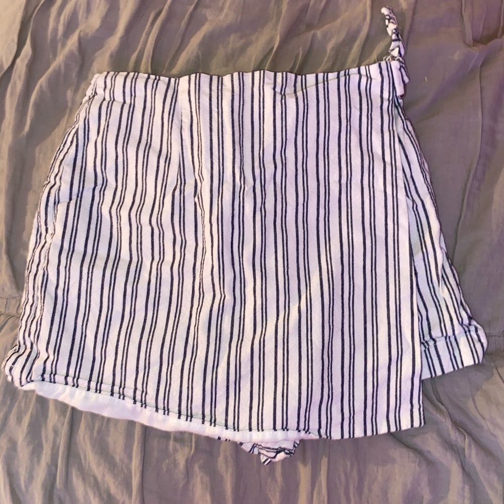 skirt/shorts